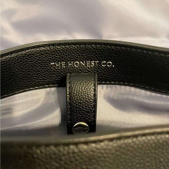 The Honest Company Urban Convertible Tote Backpack - Picture 3 of 9